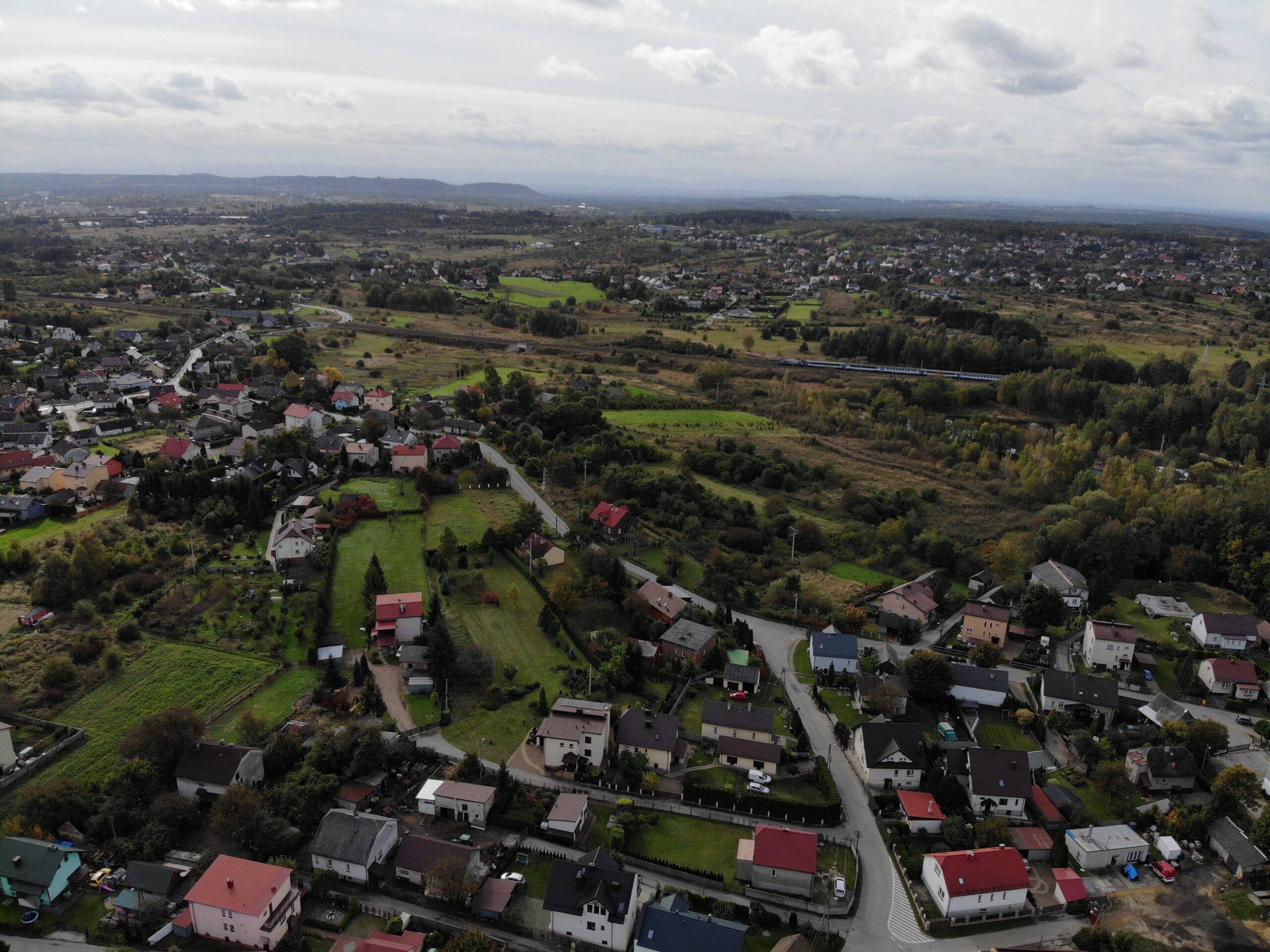 Zdjęcie lotnicze - usługi dronem. Luszowice, Chrzanów.